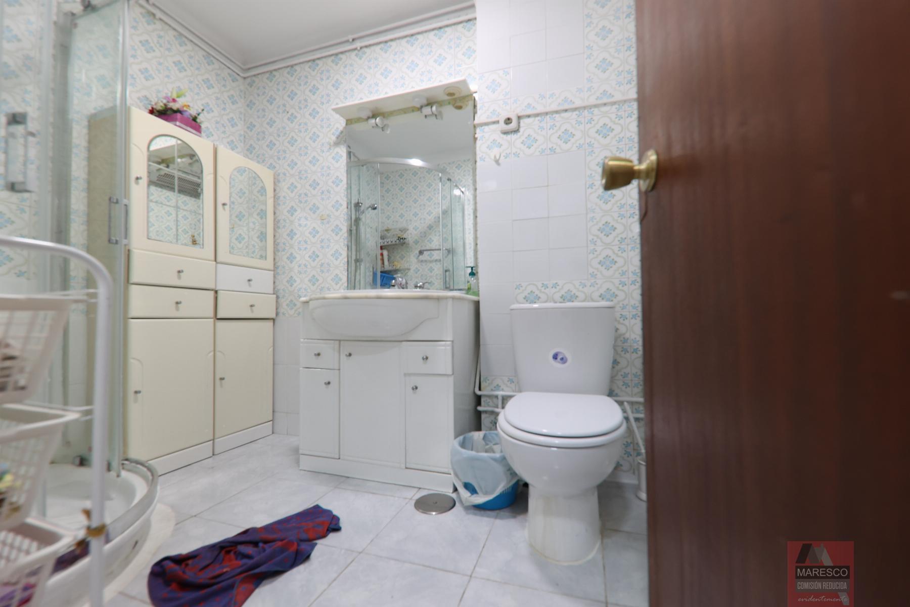 For sale of apartment in Torremolinos