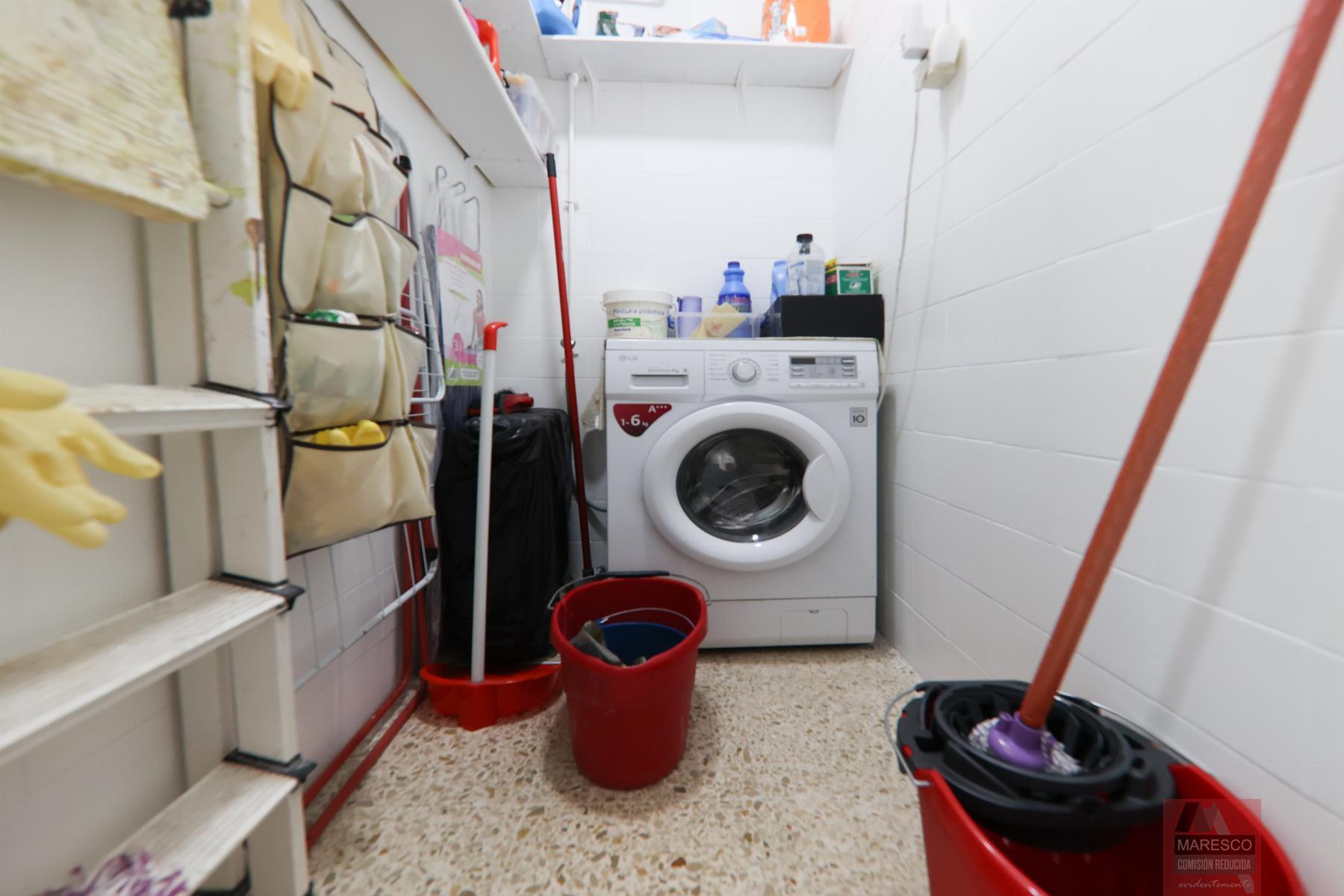 For sale of apartment in Torremolinos