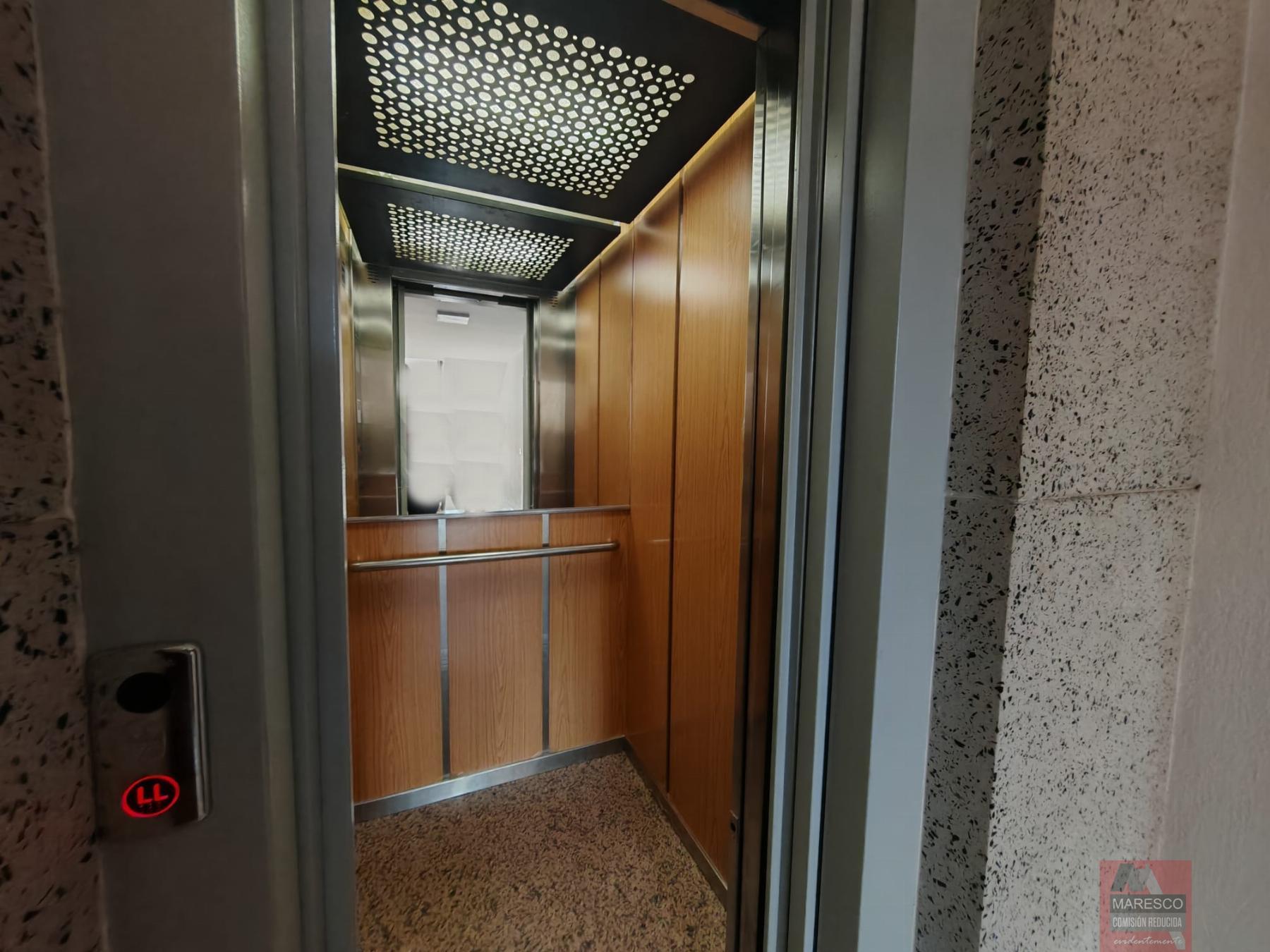 For sale of apartment in Torremolinos