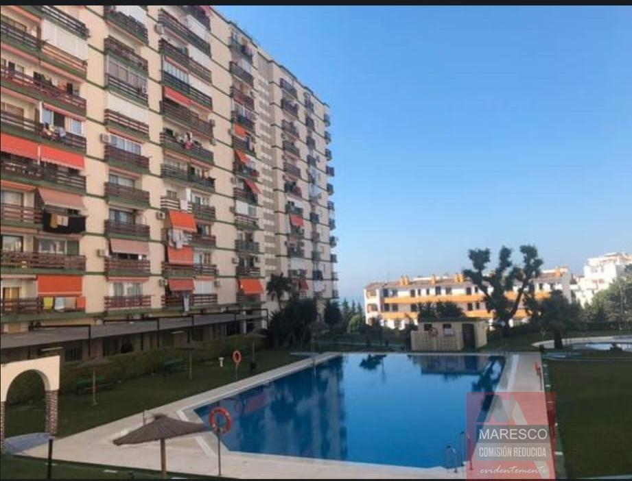 For sale of apartment in Benalmádena