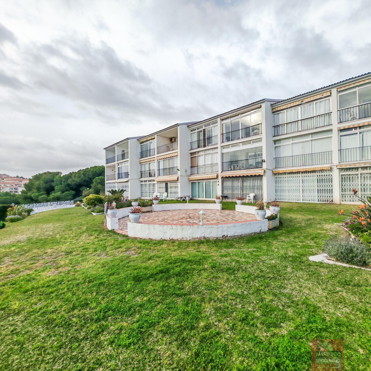 For sale of flat in Mijas