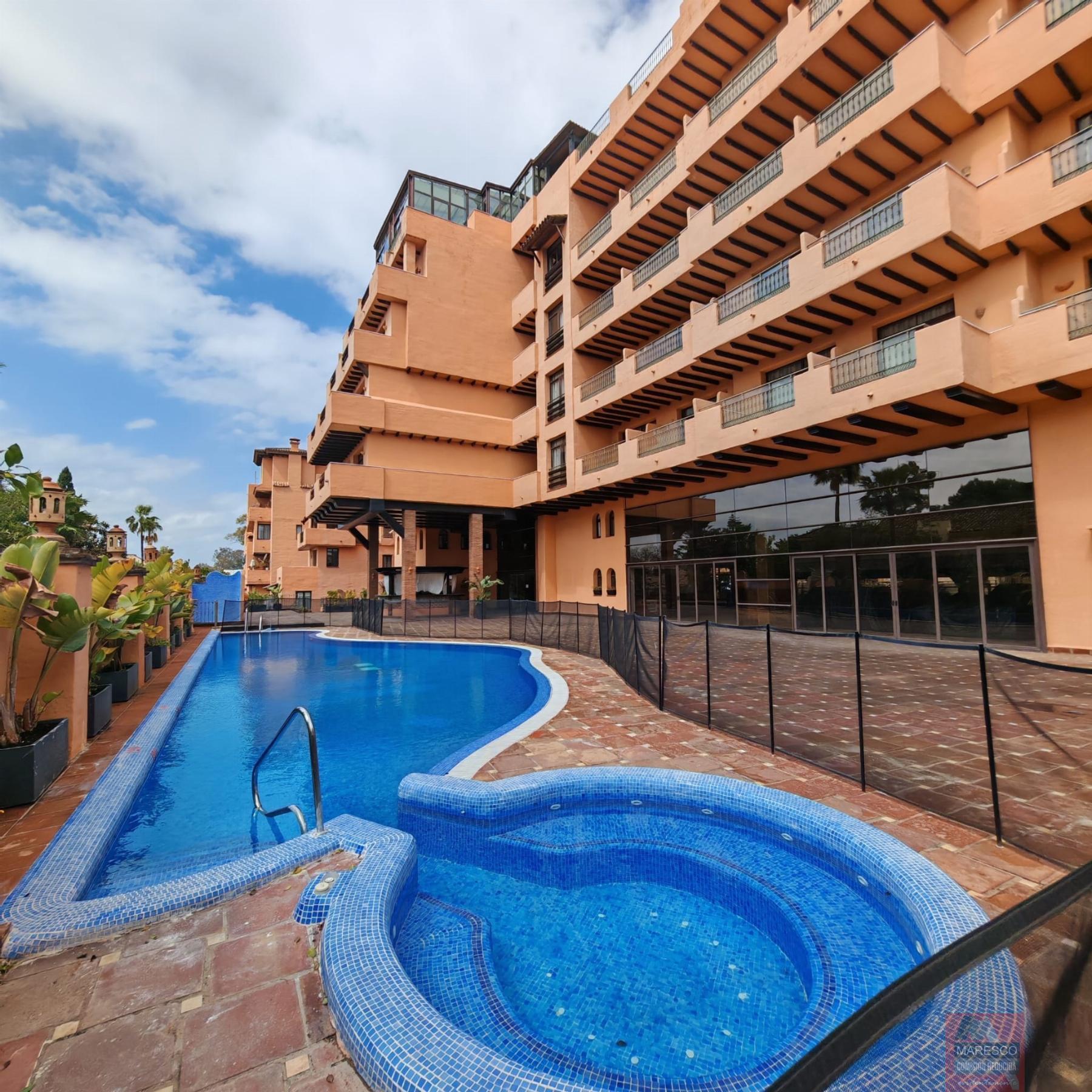 Venta de Ático en Estepona