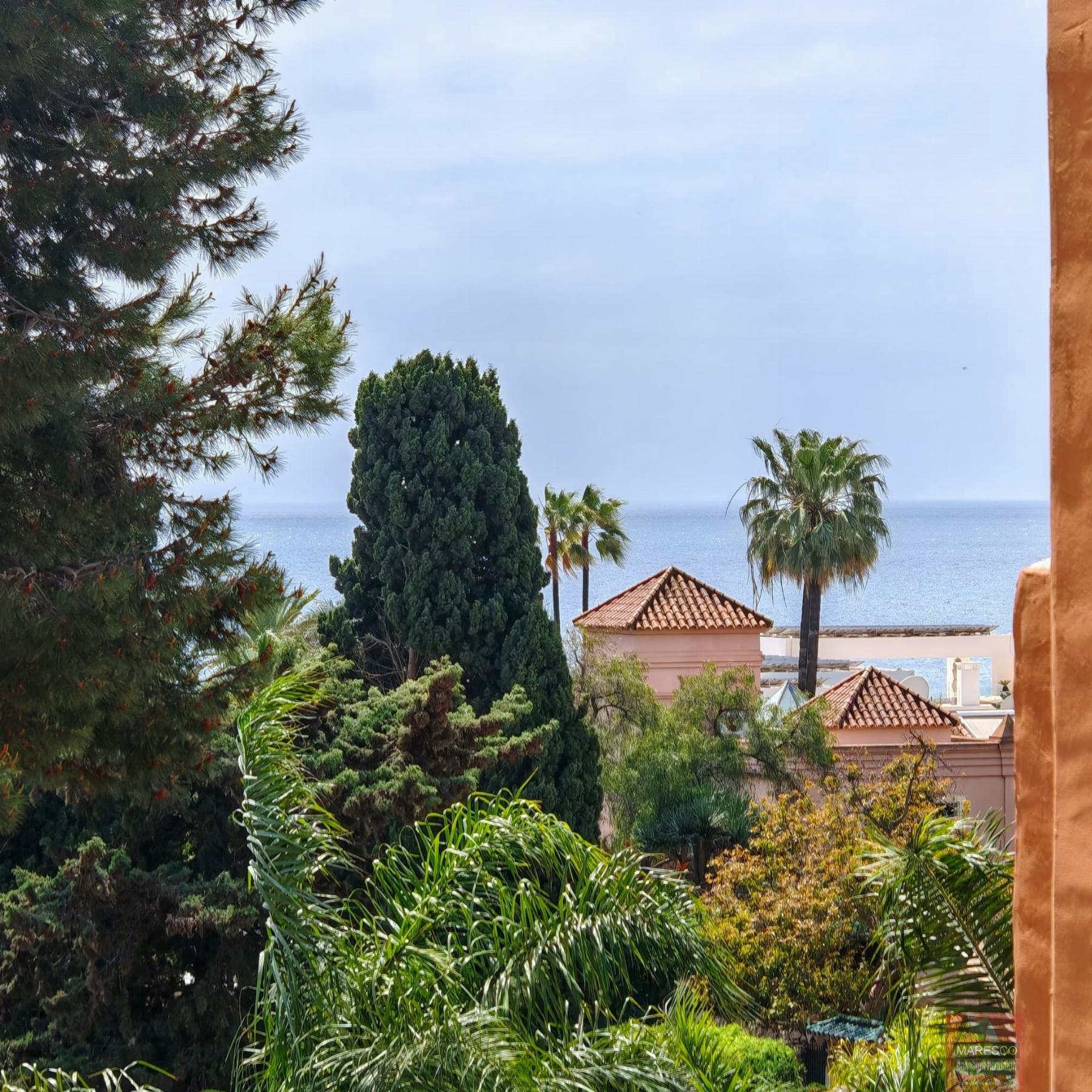 Venta de Ático en Estepona