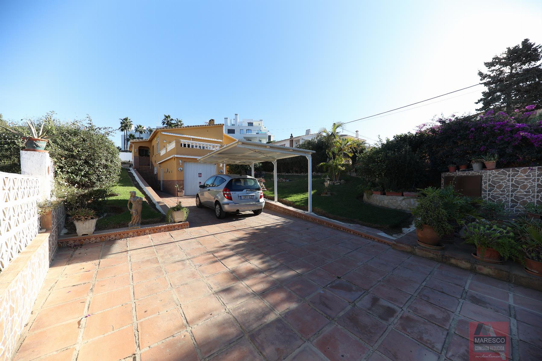 For sale of chalet in Mijas Costa