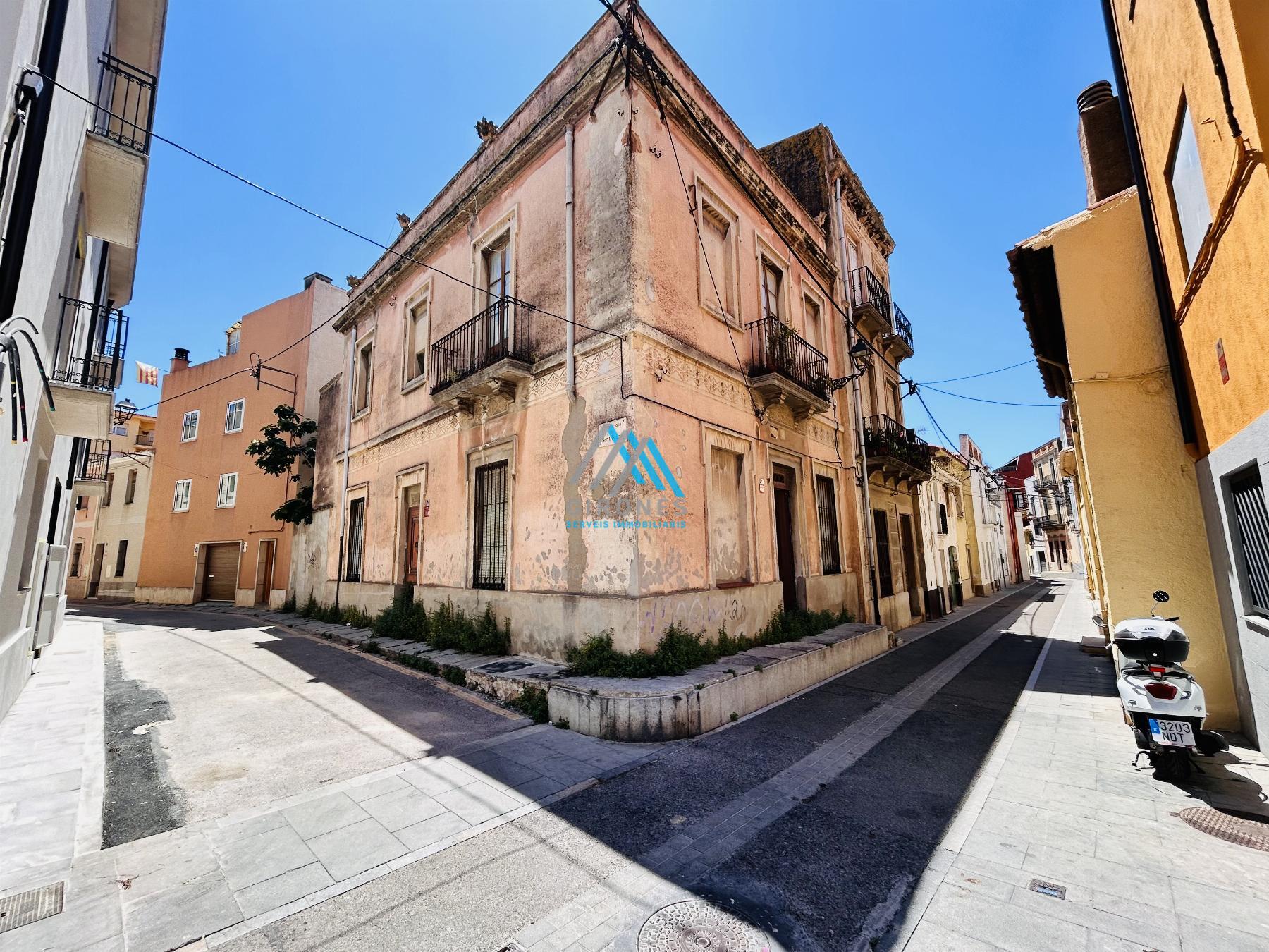 Façana
