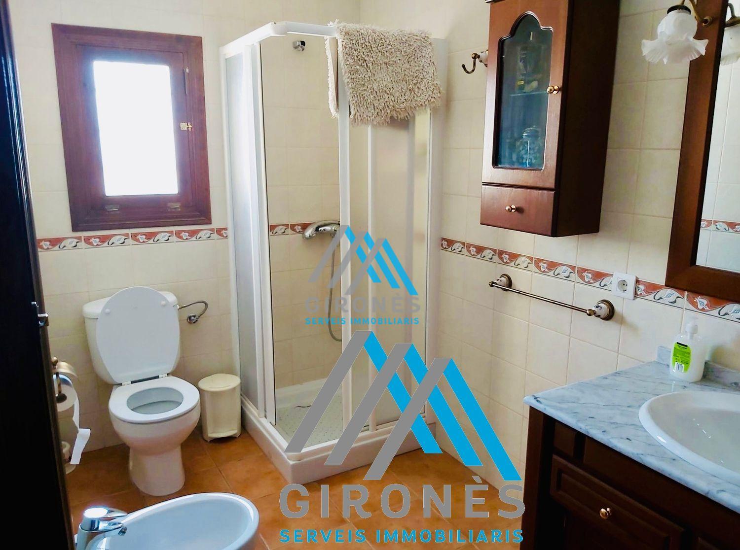 For sale of house in Cortes de Baza