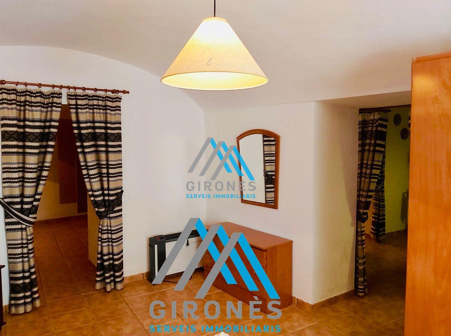 For sale of house in Cortes de Baza