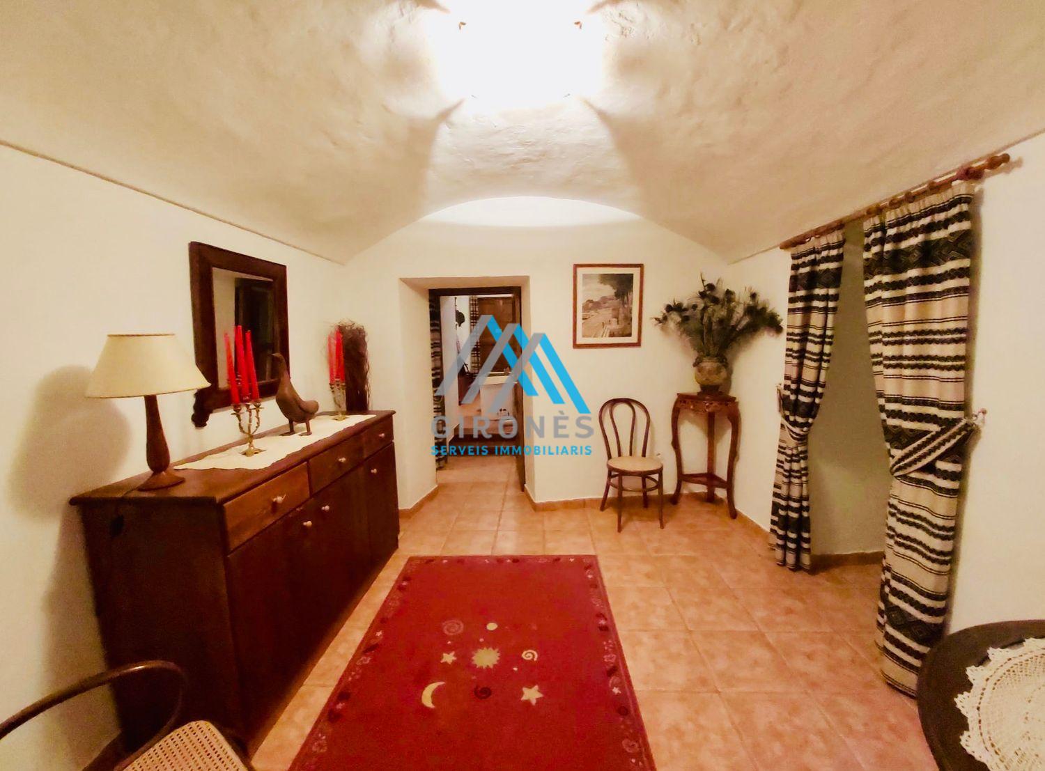 For sale of house in Cortes de Baza