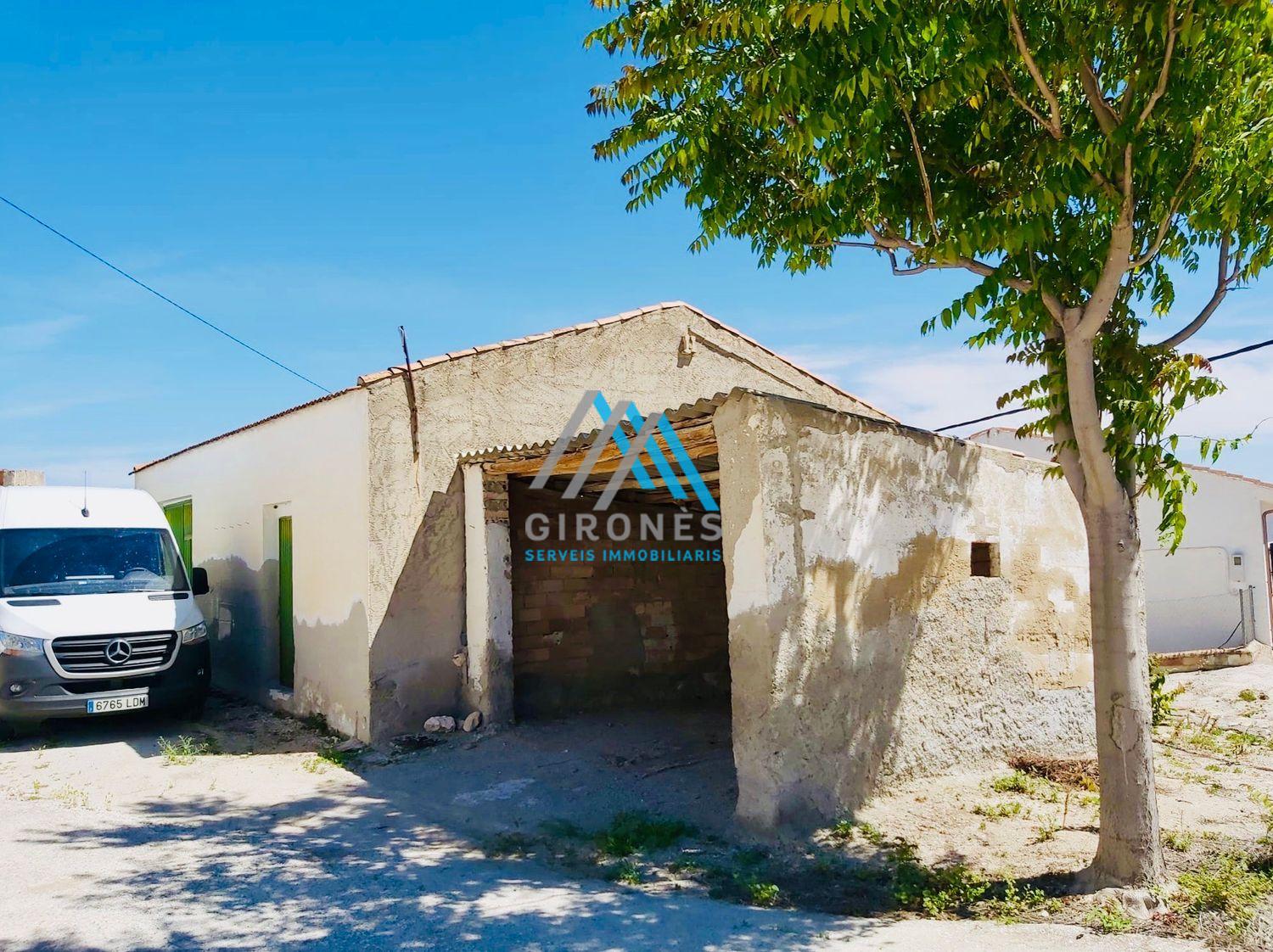 For sale of house in Cortes de Baza