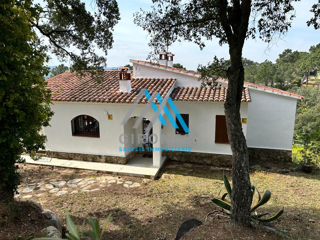 For sale of chalet in Santa Cristina D´aro