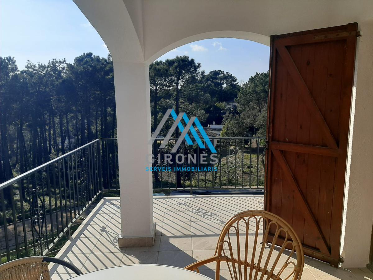 For sale of chalet in Santa Cristina D´aro