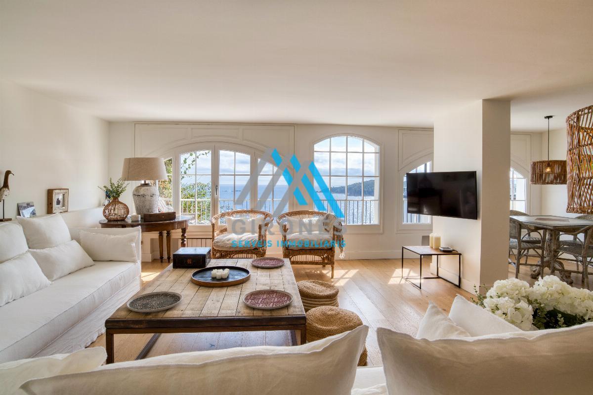 Venda de villa a Llafranc