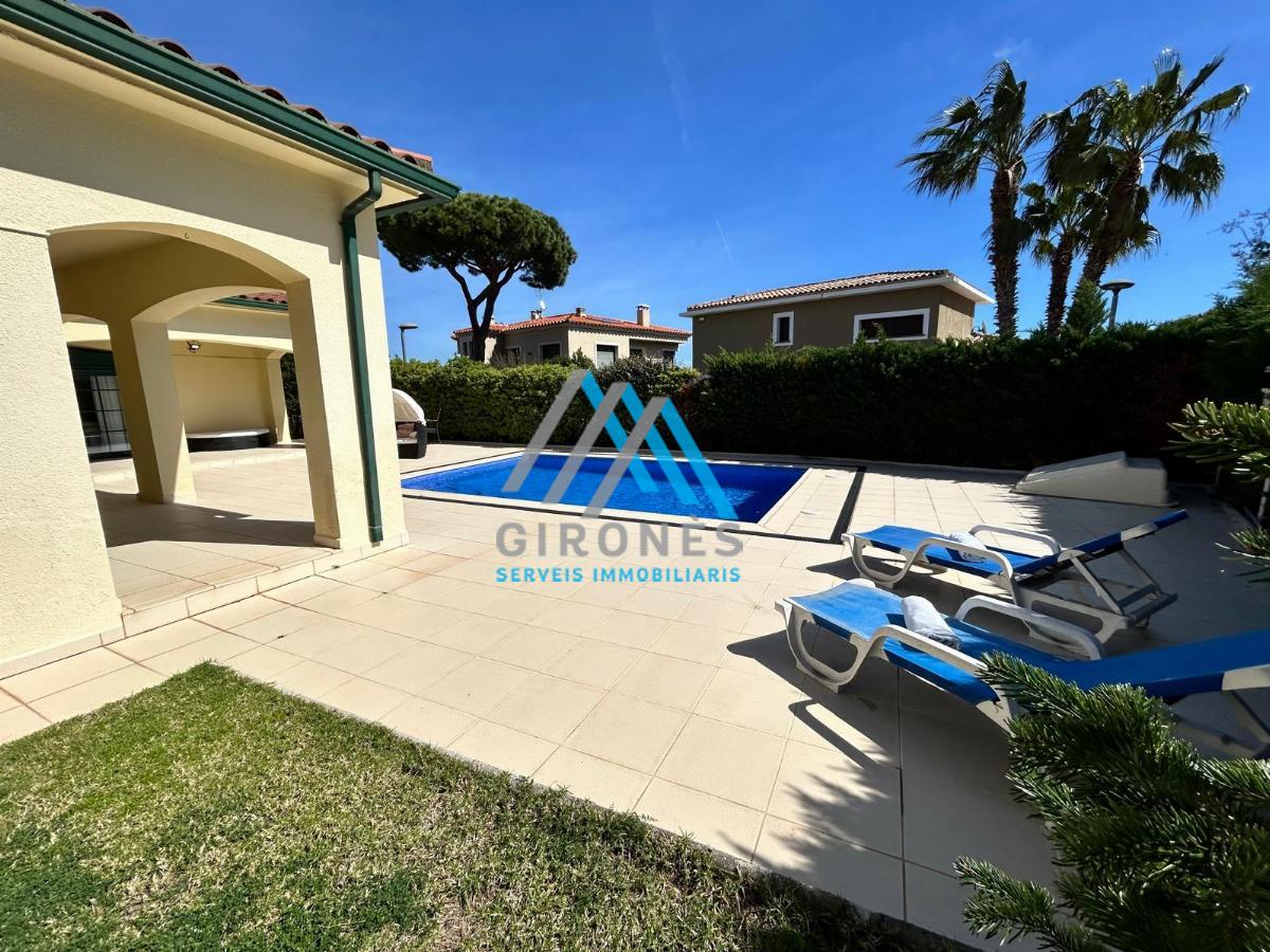 For sale of chalet in Sant Feliu de Guíxols