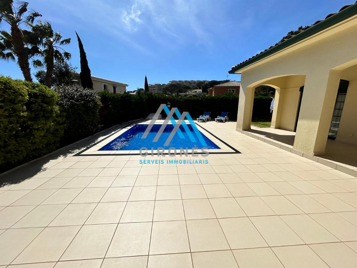 For sale of chalet in Sant Feliu de Guíxols