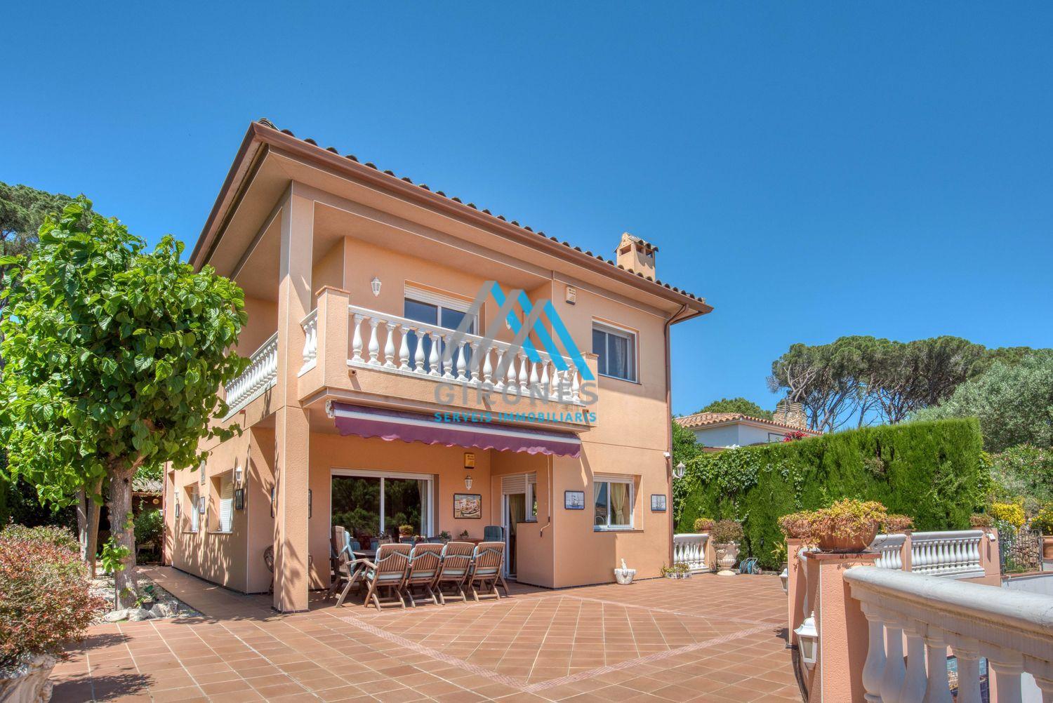 For sale of chalet in Calella de Palafrugell