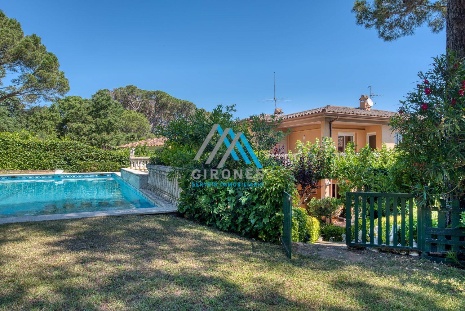For sale of chalet in Calella de Palafrugell