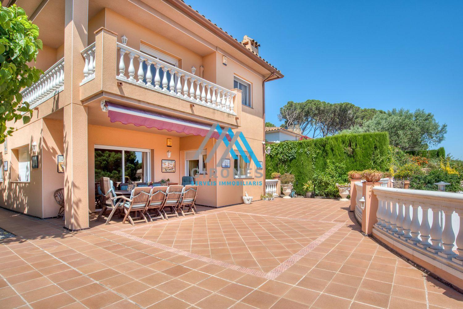 For sale of chalet in Calella de Palafrugell