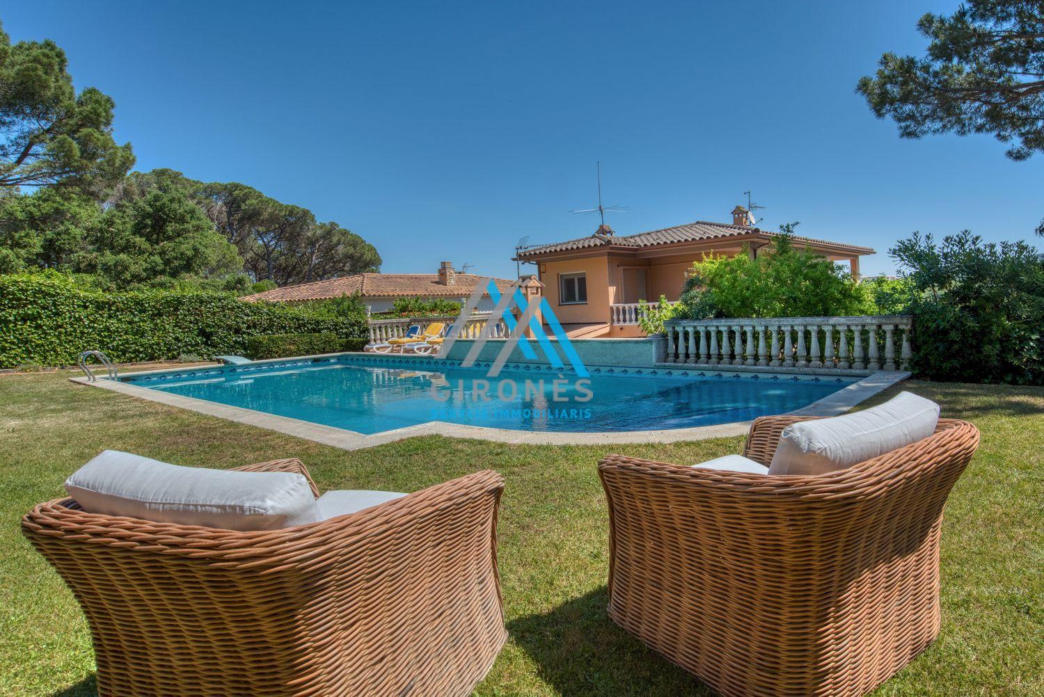 For sale of chalet in Calella de Palafrugell