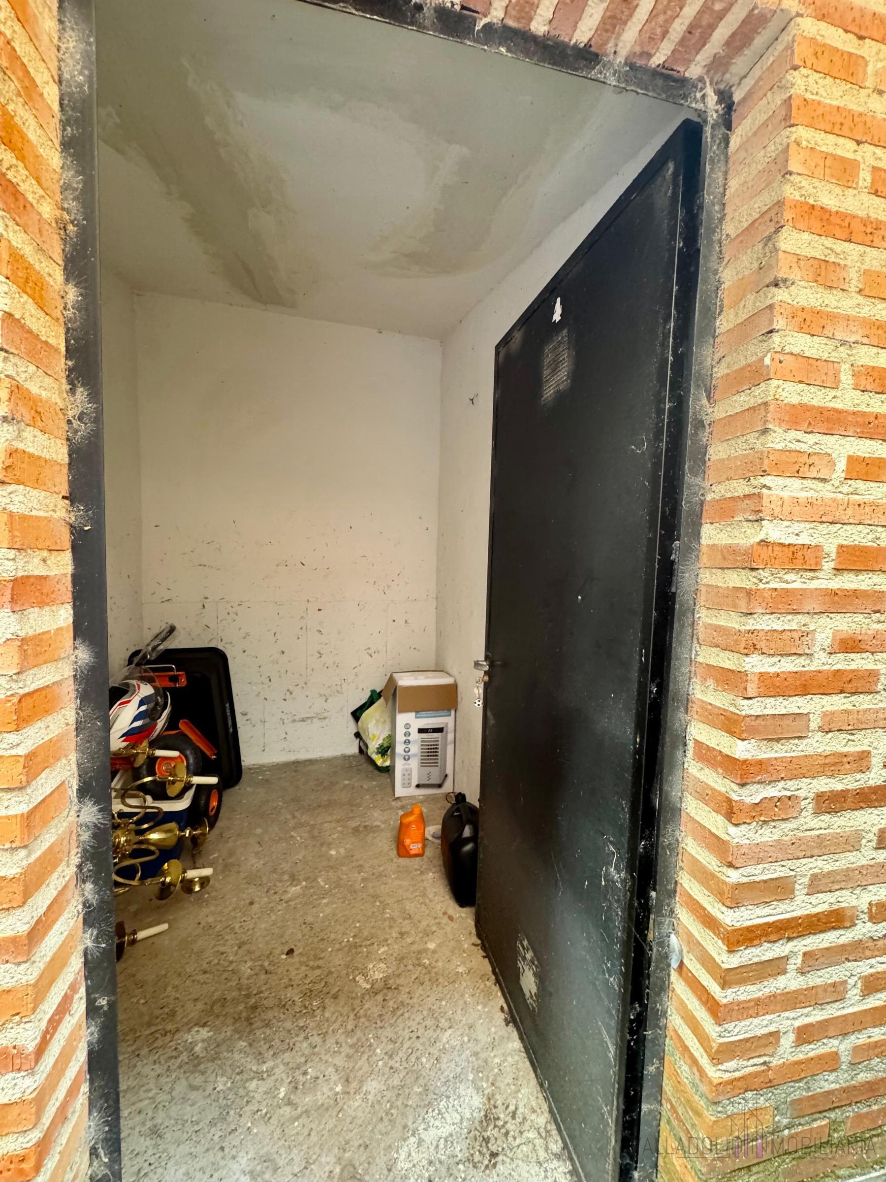 Venta de piso en Fuensaldaña