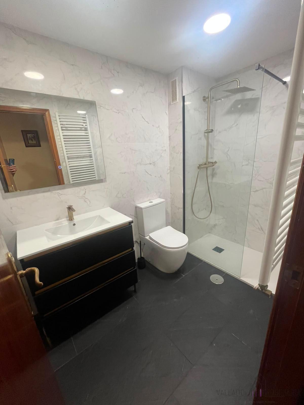 Venta de piso en Fuensaldaña