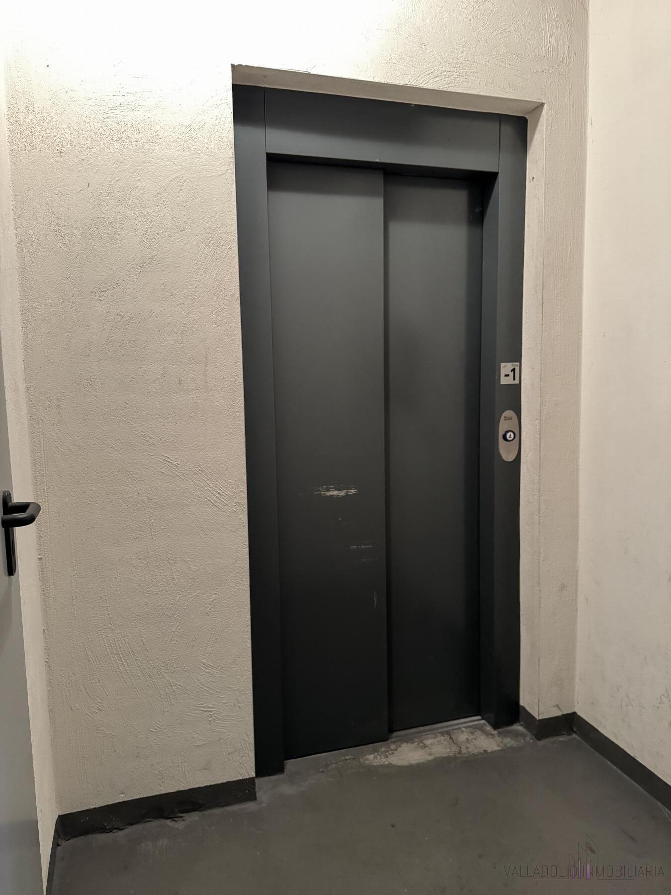 Venta de piso en Fuensaldaña