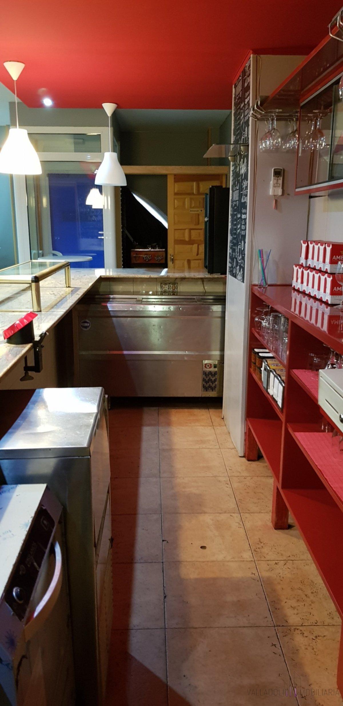 For sale of premises in Valladolid