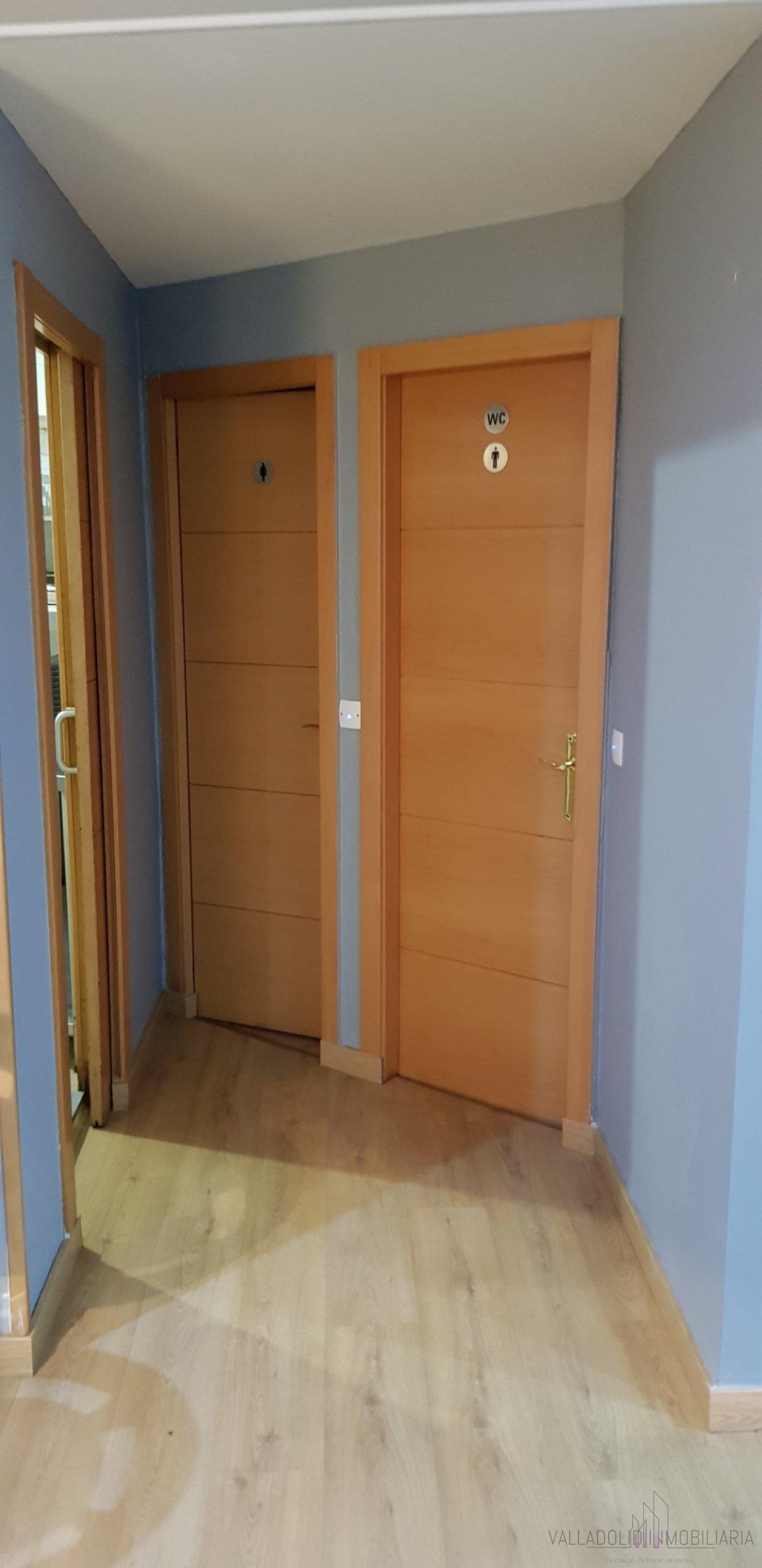 For sale of premises in Valladolid