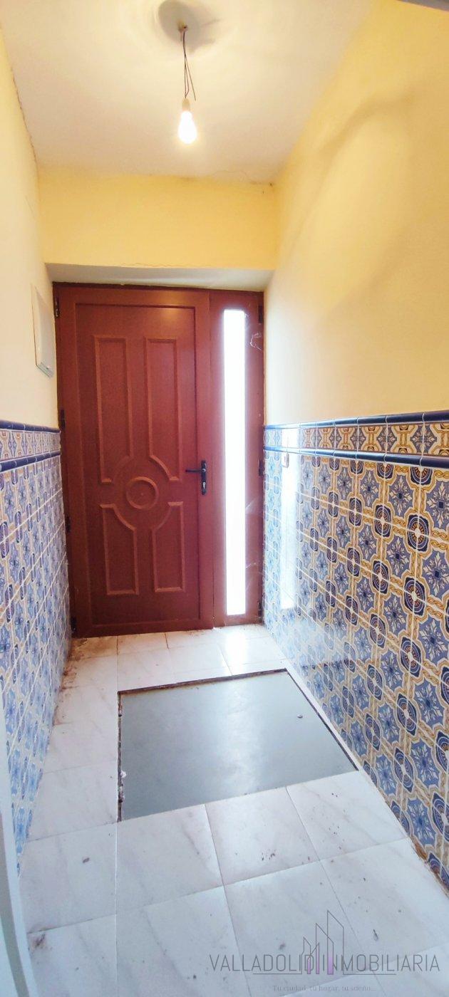 For sale of house in Nava del Rey