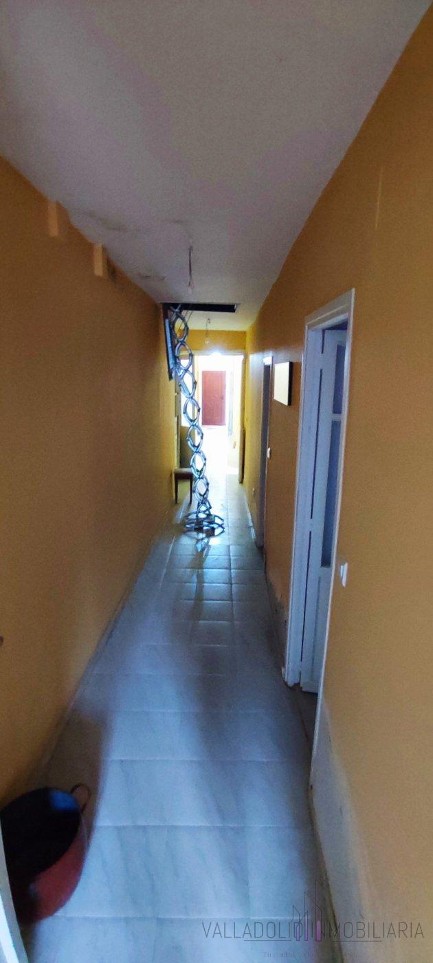 For sale of house in Nava del Rey
