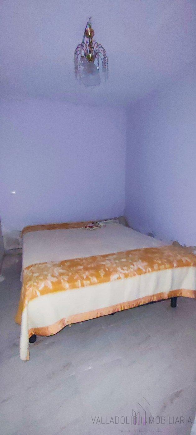 For sale of house in Nava del Rey