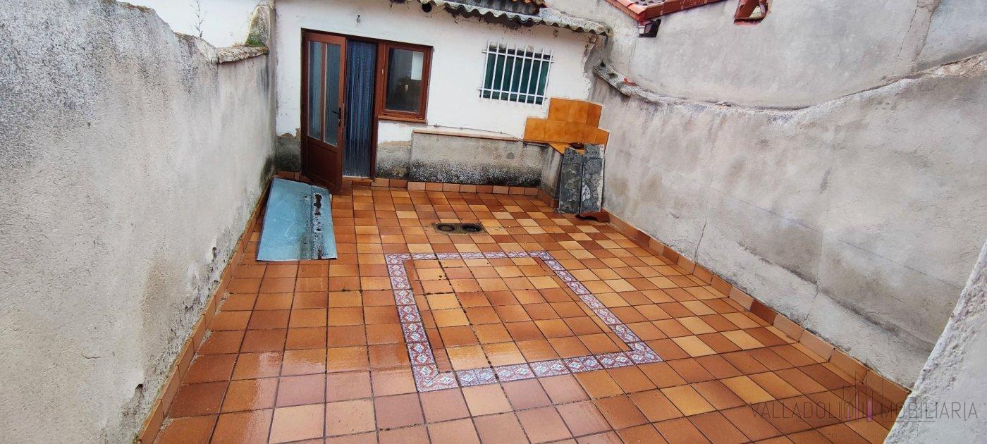 For sale of house in Nava del Rey