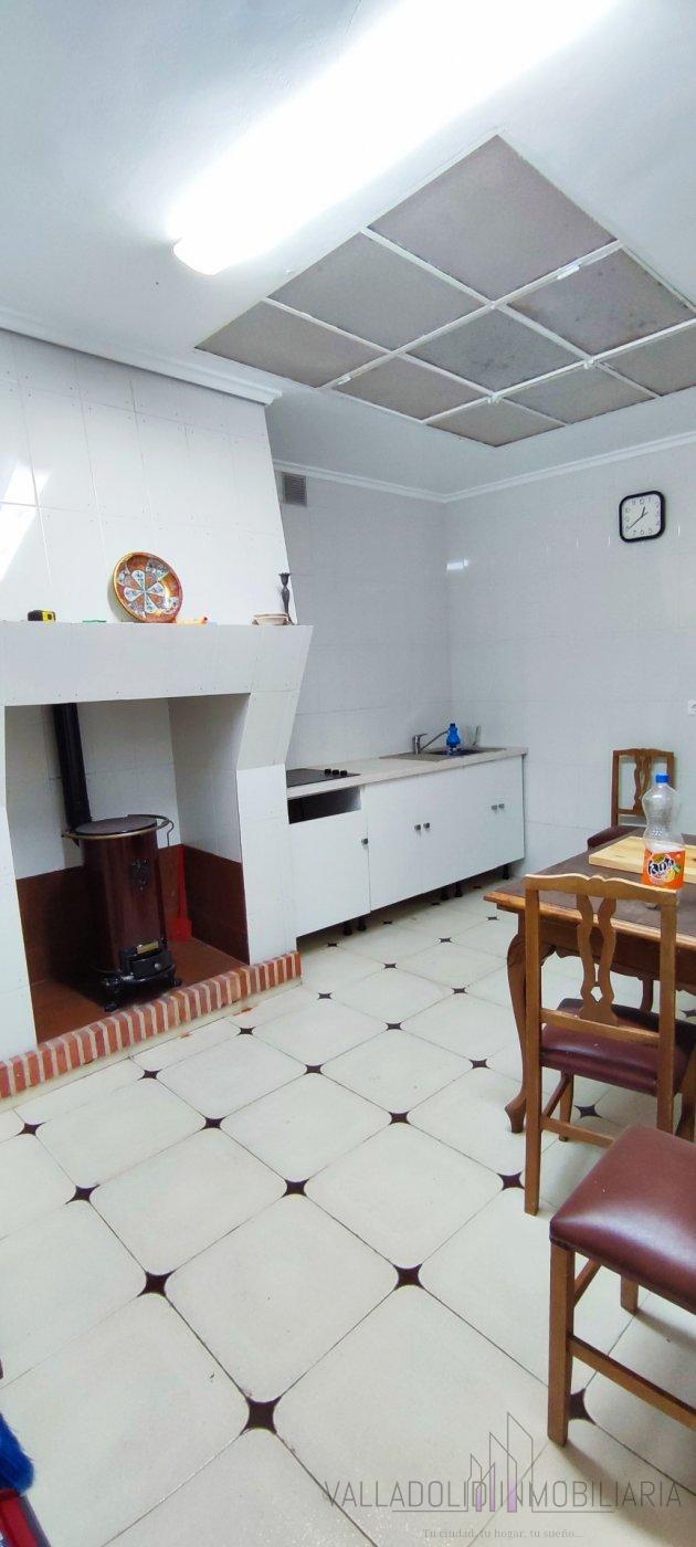 For sale of house in Nava del Rey