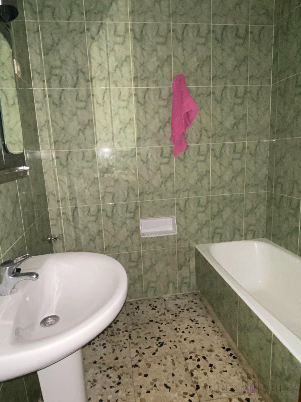 For sale of house in Nava del rey
