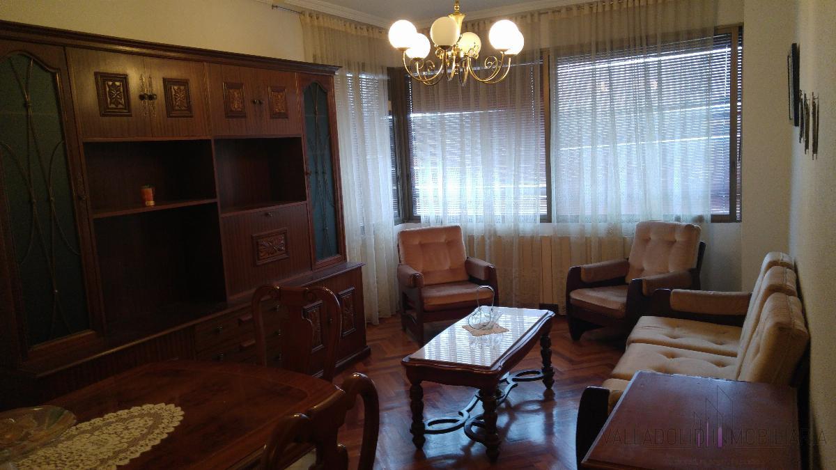 For sale of flat in Zaragoza