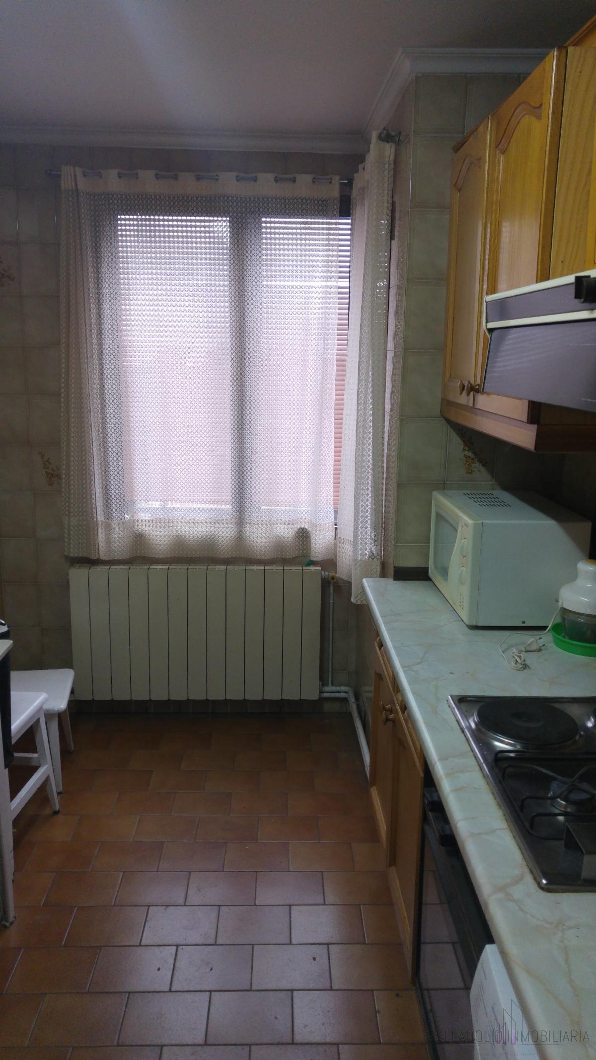 For sale of flat in Zaragoza