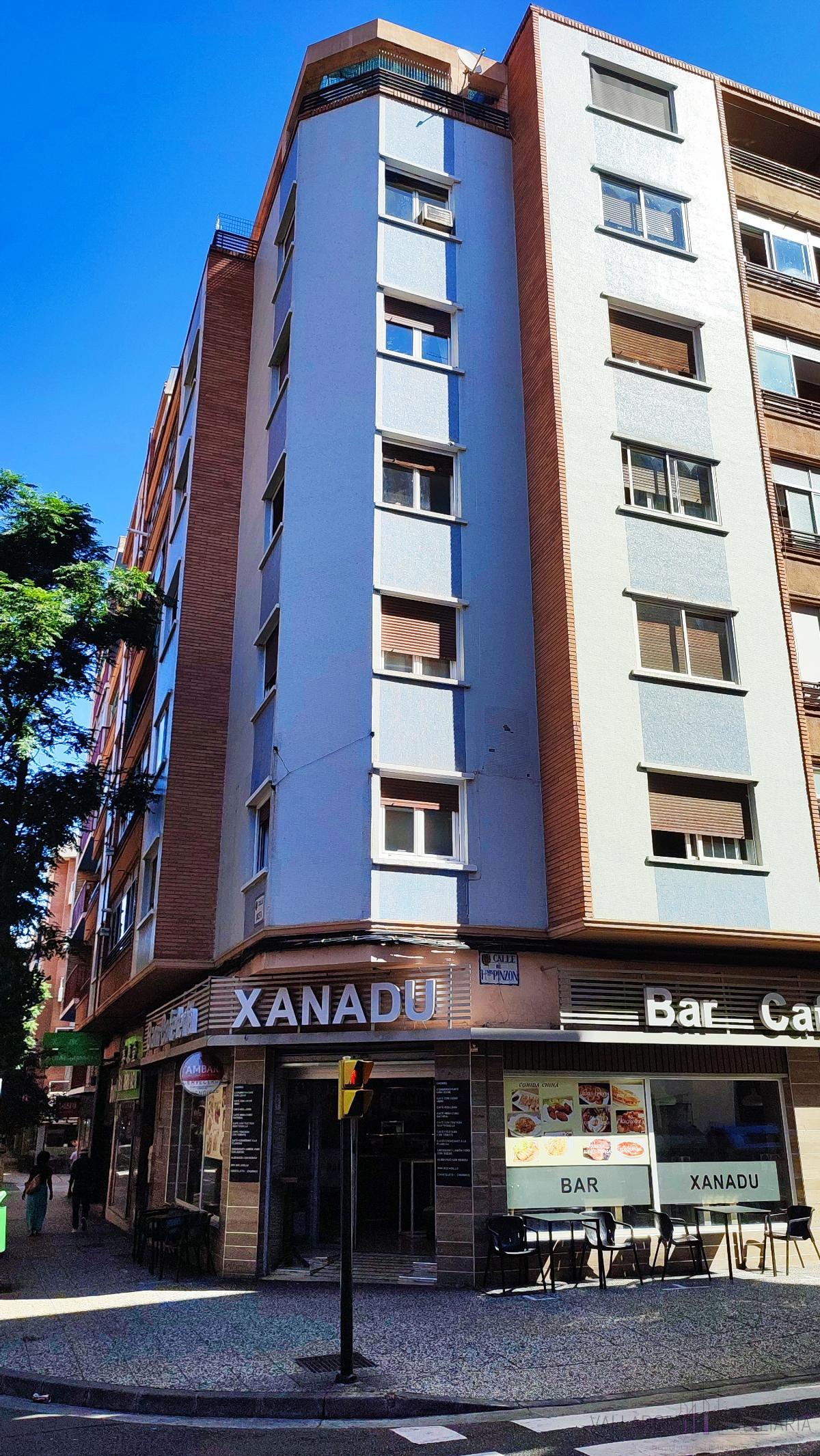 For sale of flat in Zaragoza