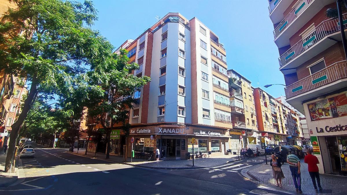 For sale of flat in Zaragoza