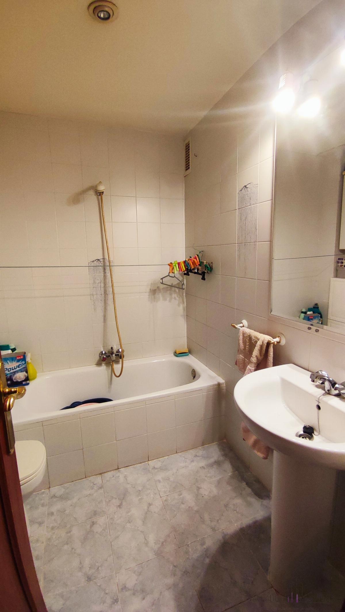 For rent of flat in Valladolid