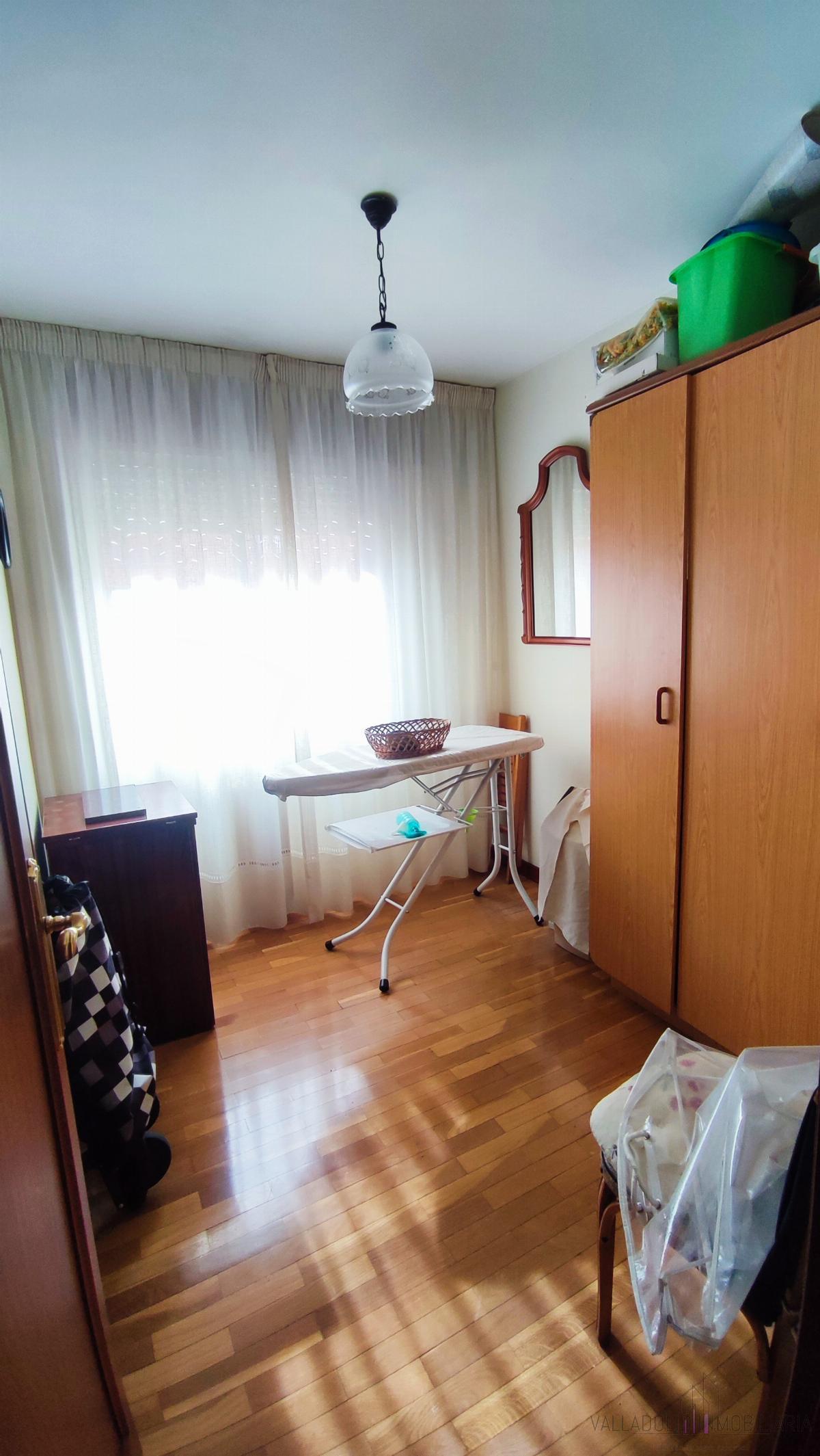 For rent of flat in Valladolid