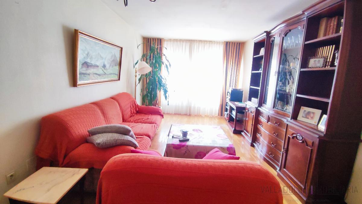 For rent of flat in Valladolid