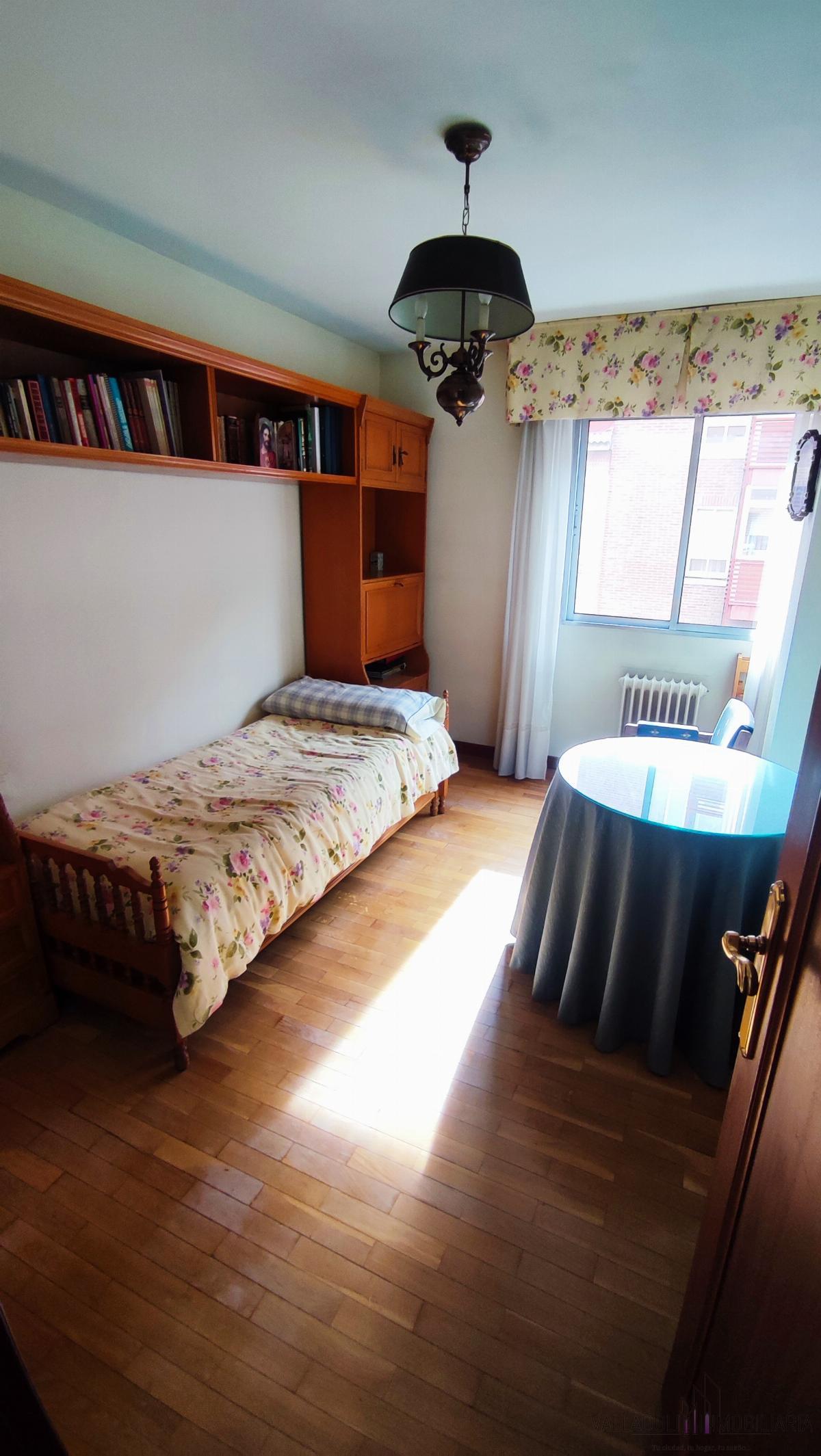 For rent of flat in Valladolid