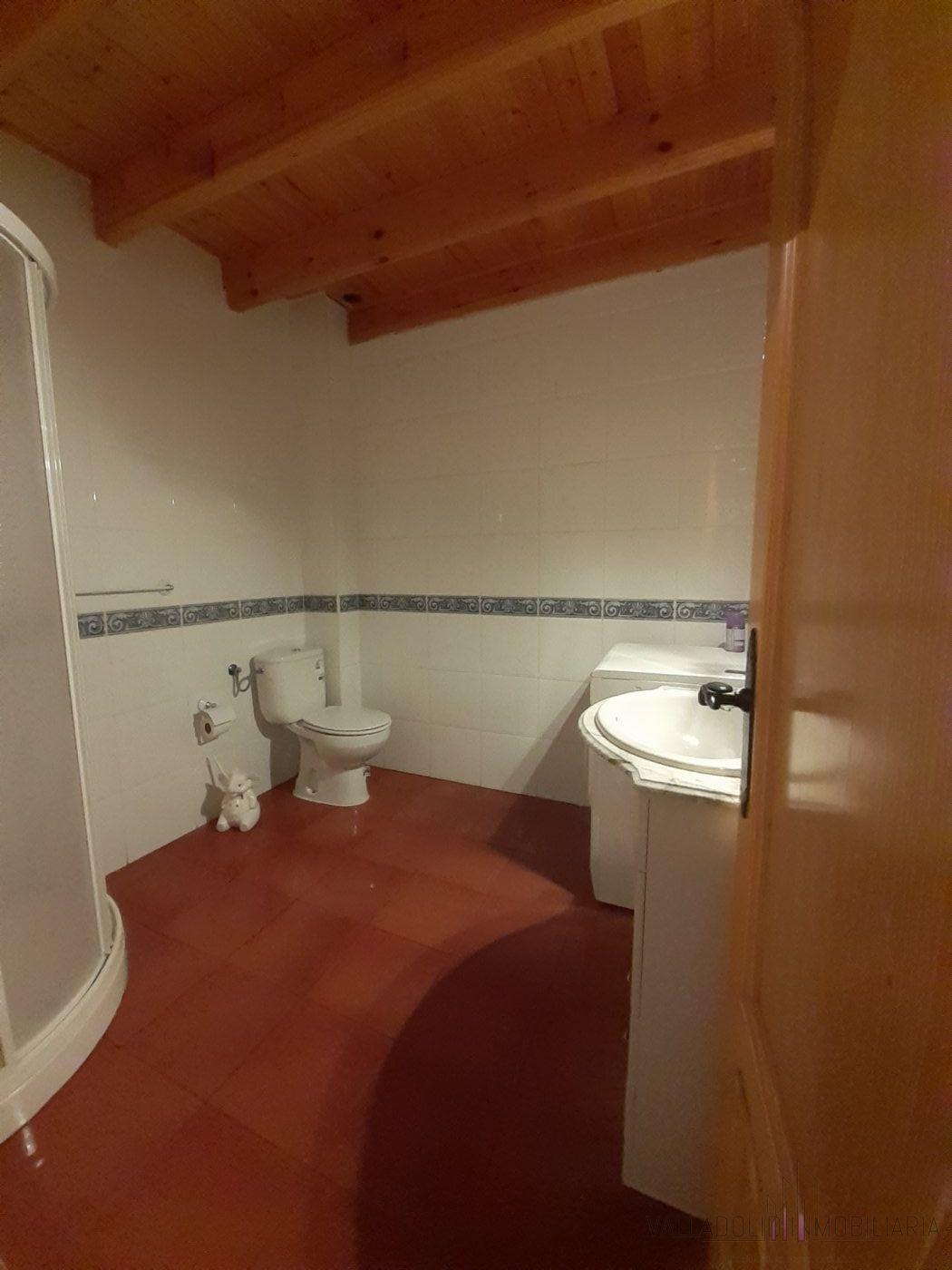 For sale of house in Tiedra