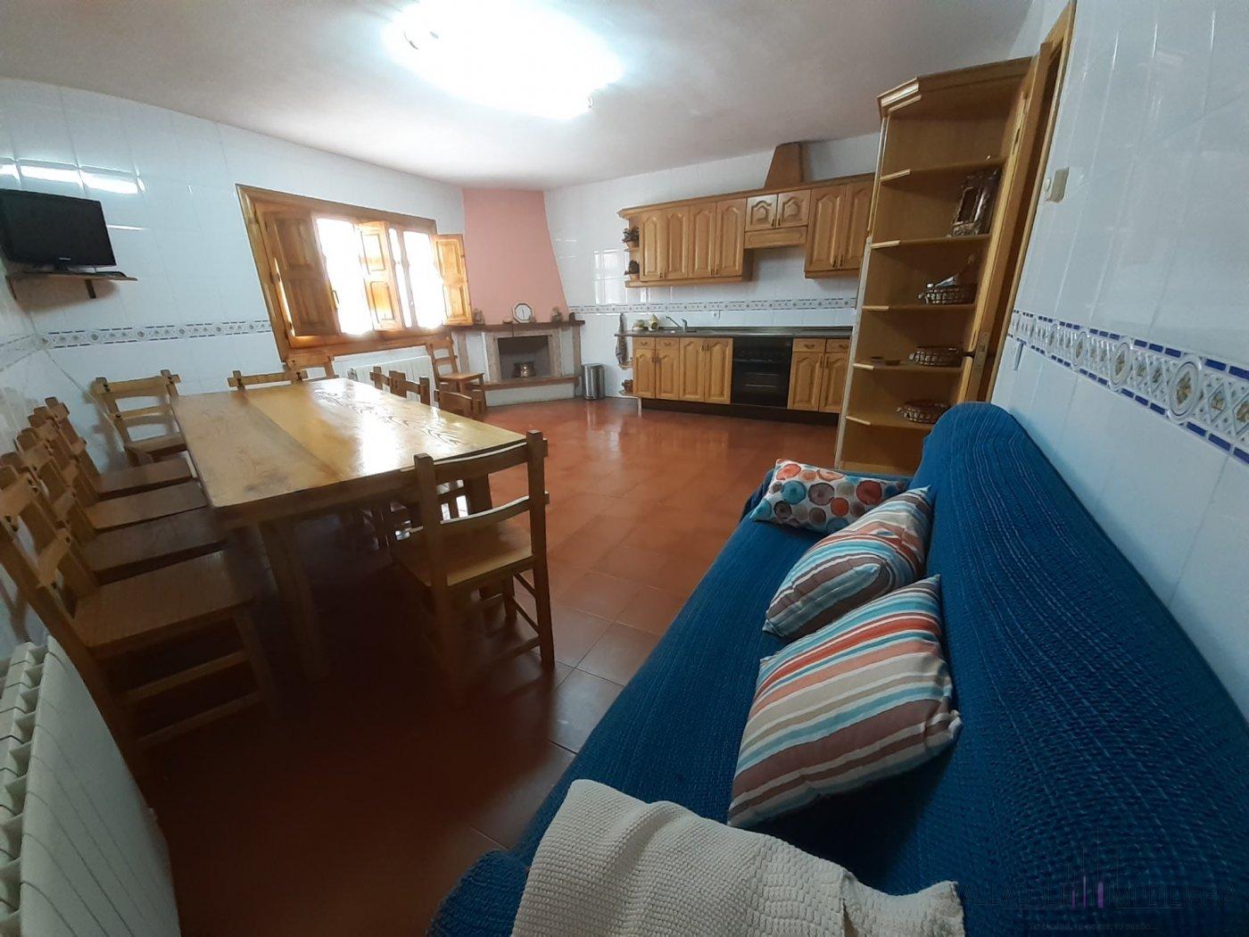 For sale of house in Tiedra