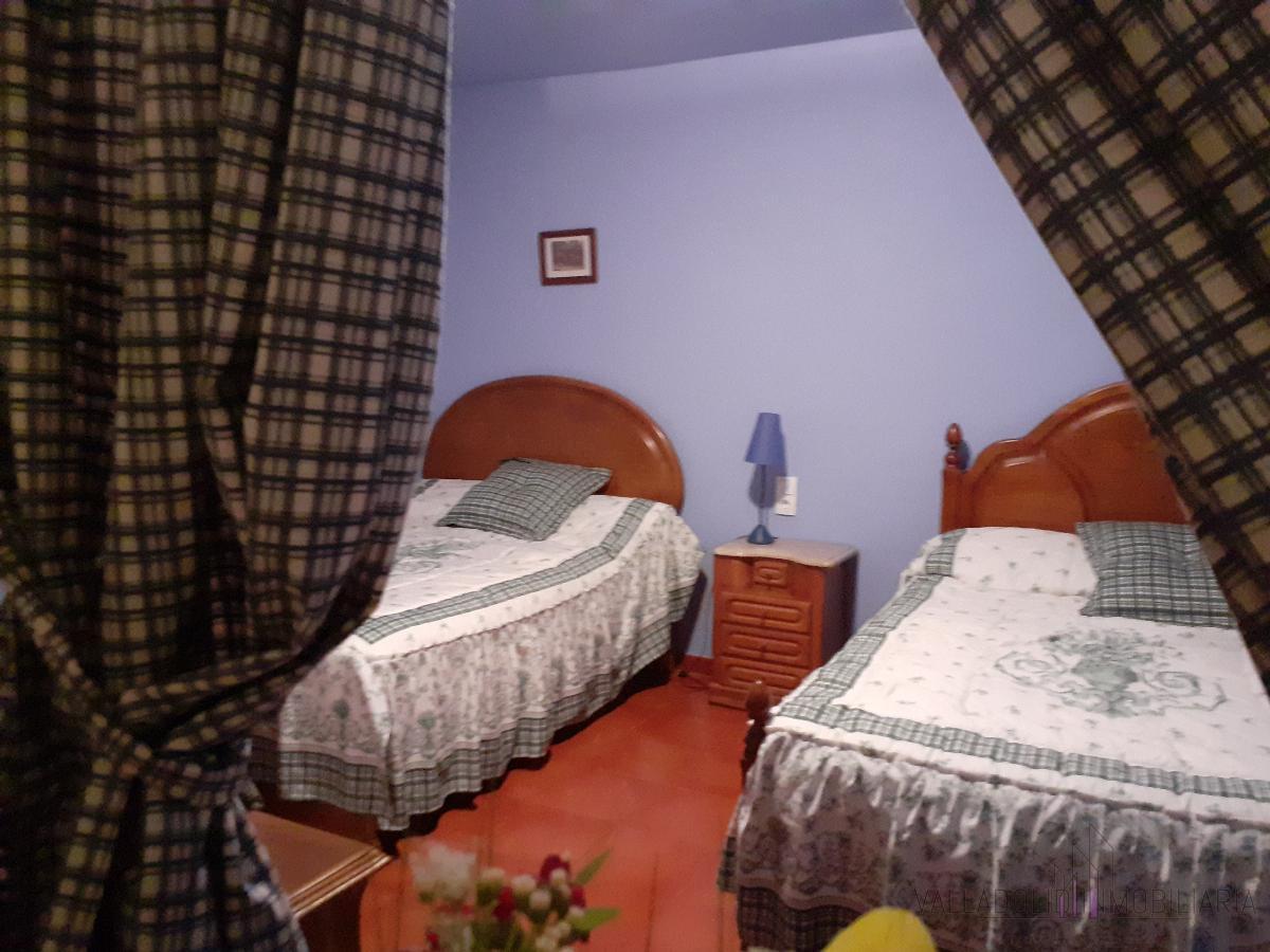 For sale of house in Tiedra