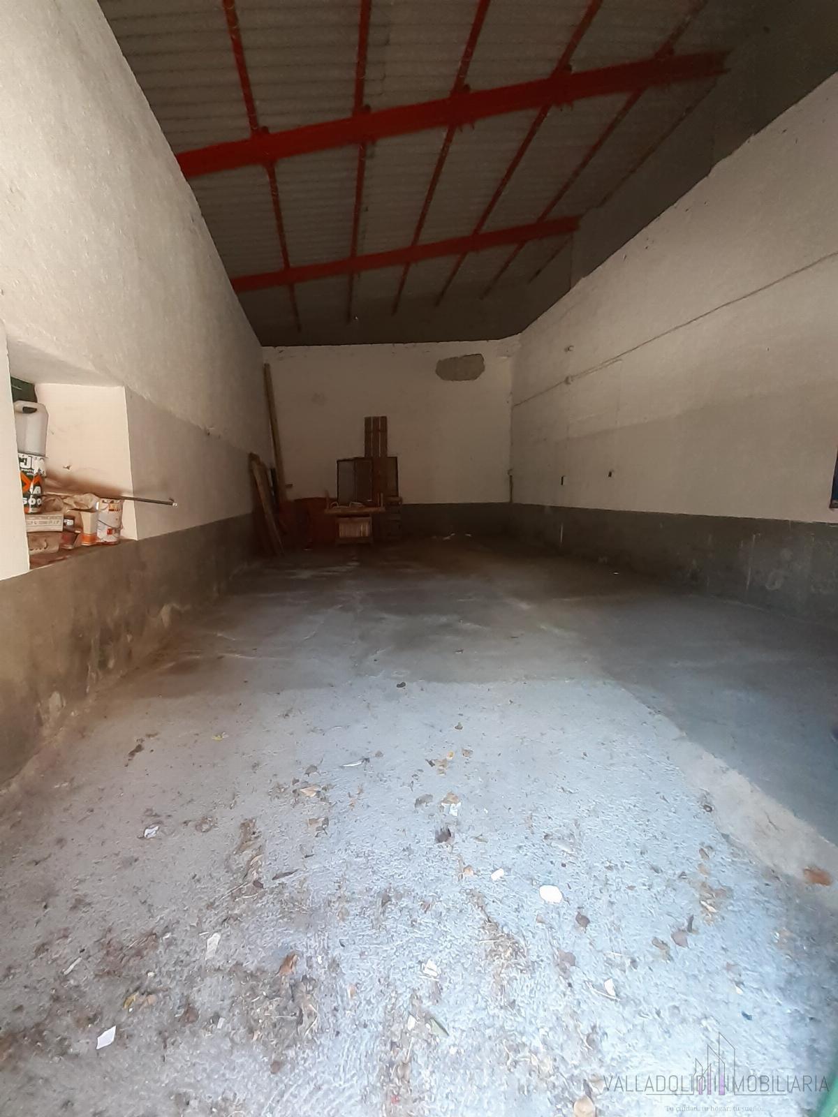 For sale of house in Tiedra