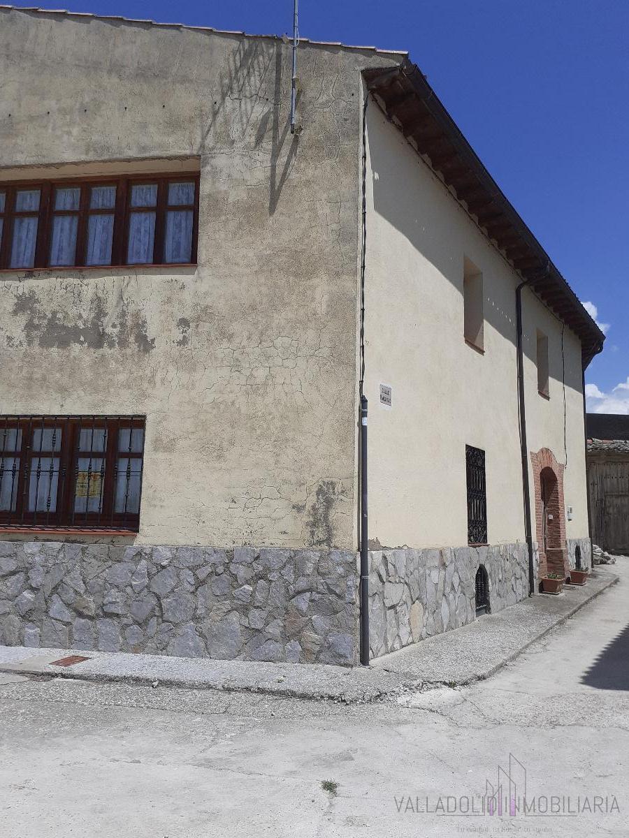 For sale of house in Tiedra
