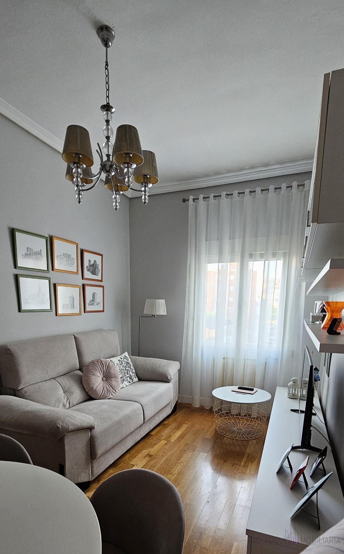 For sale of flat in Zaragoza