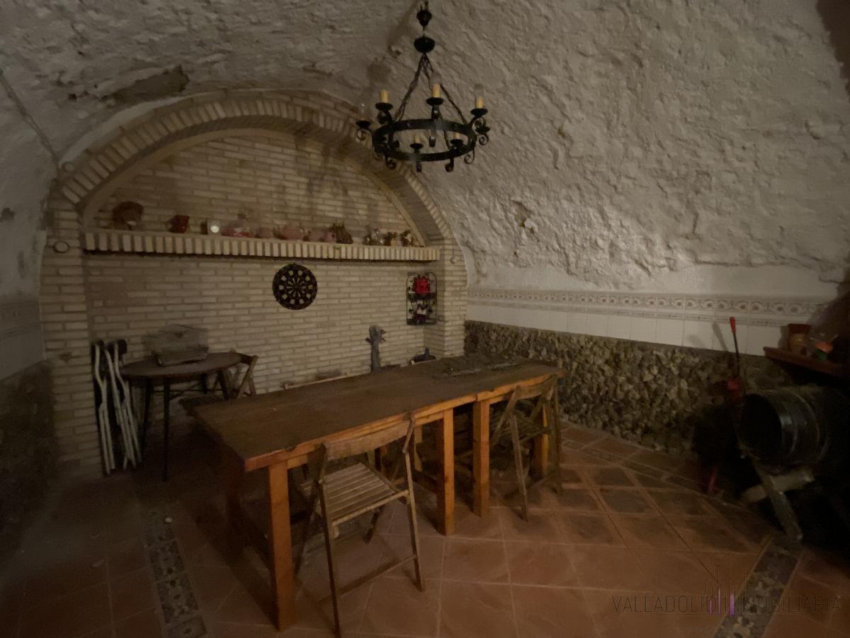 Venta de bodega en Corcos