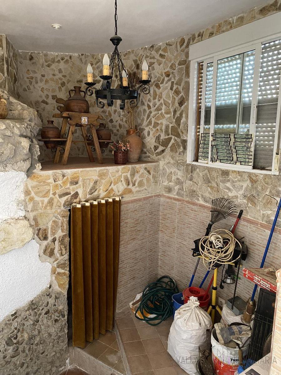 Venta de bodega en Corcos