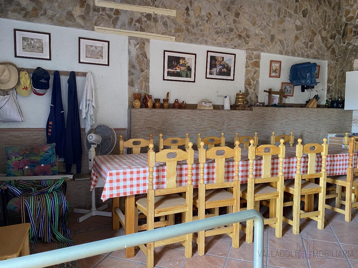 Venta de bodega en Corcos